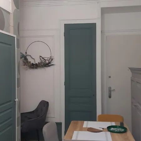 Le Beau Site Renove Apartment *